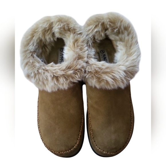 Magellan Chelsea Slip On Botties 7. Tan Suede Slippers with Faux Fur Lining - Picture 7 of 14